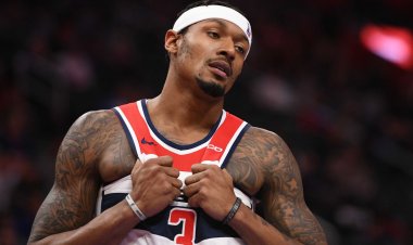 NBA – Bradley Beal rassure ses fans après son inquiétante blessure