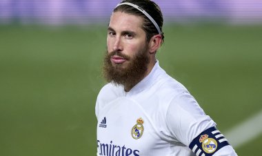 Real Madrid : le torchon brûle entre Sergio Ramos et Florentino Perez !