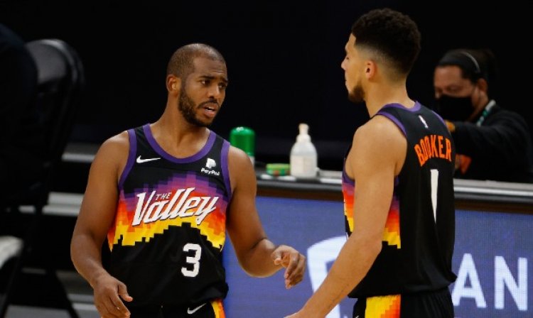 NBA : Devin Booker et Chris Paul transportent les Phoenix Suns en finale de la conférence Ouest